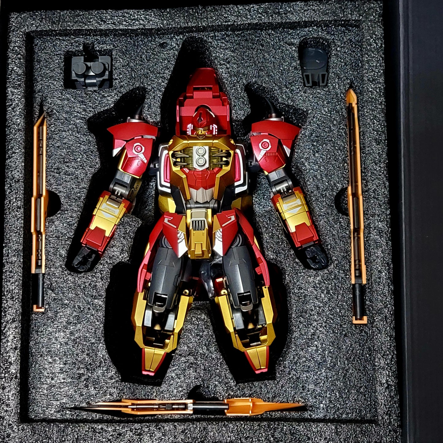 Cang Toys CT-06 Hugerhino